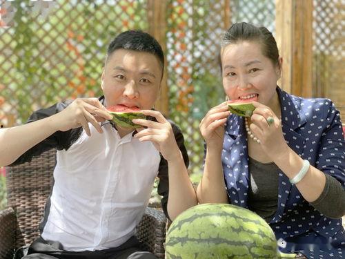 秦苒吃瓜,揭秘娱乐圈背后的那些事儿